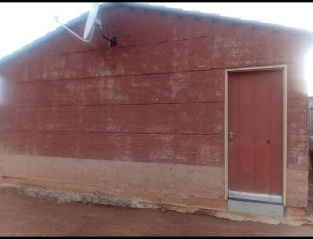 2 BEDROOM HOUSE FOR SALE IN MOHLAKENG
